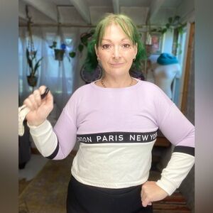 H&M purple white black color block London Paris, New York size Small
